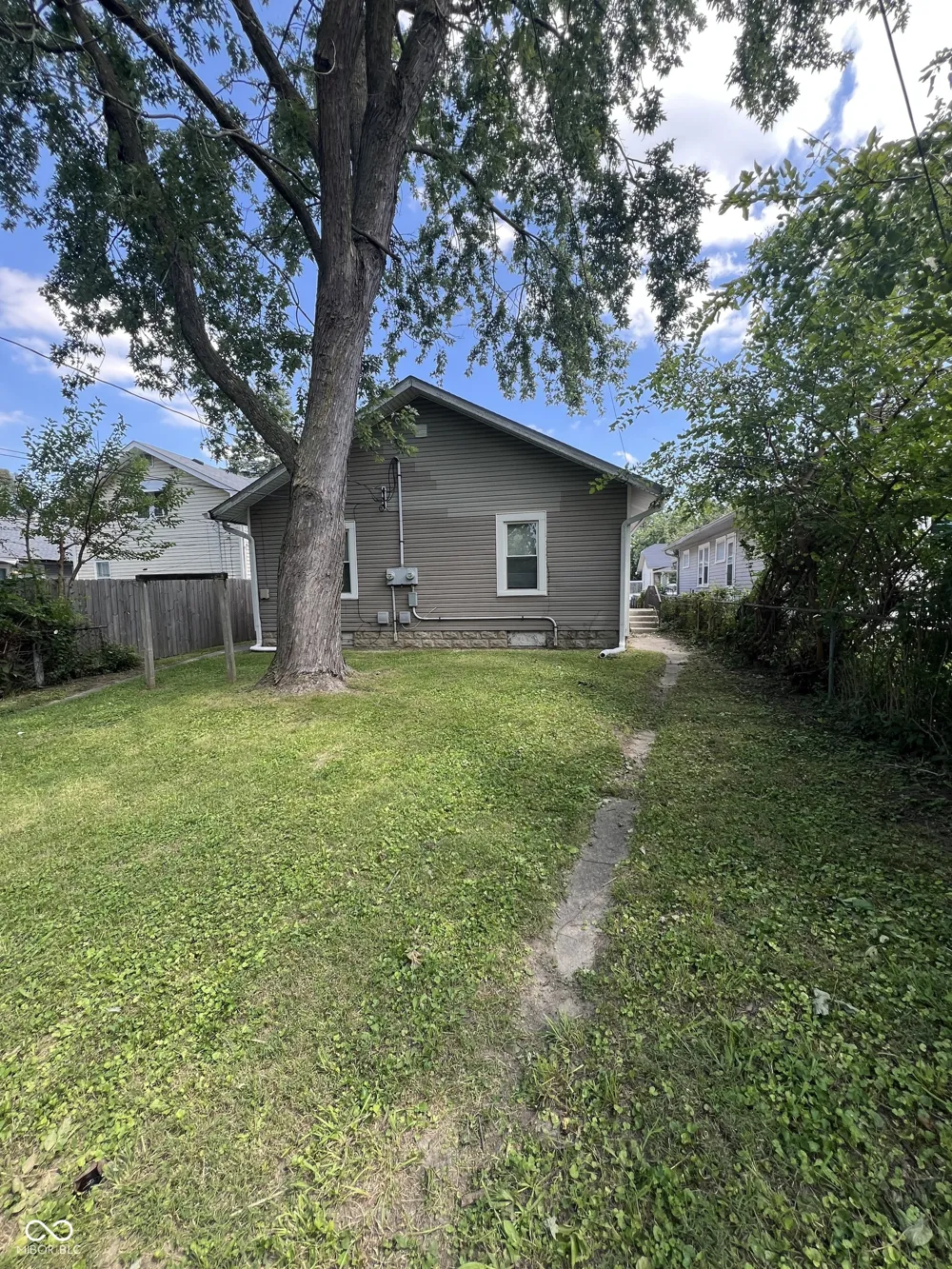 894 Gladstone Avenue Indianapolis, IN 46201