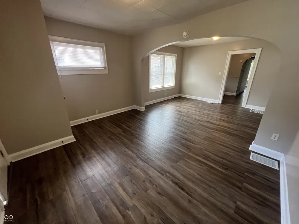 894 Gladstone Avenue Indianapolis, IN 46201
