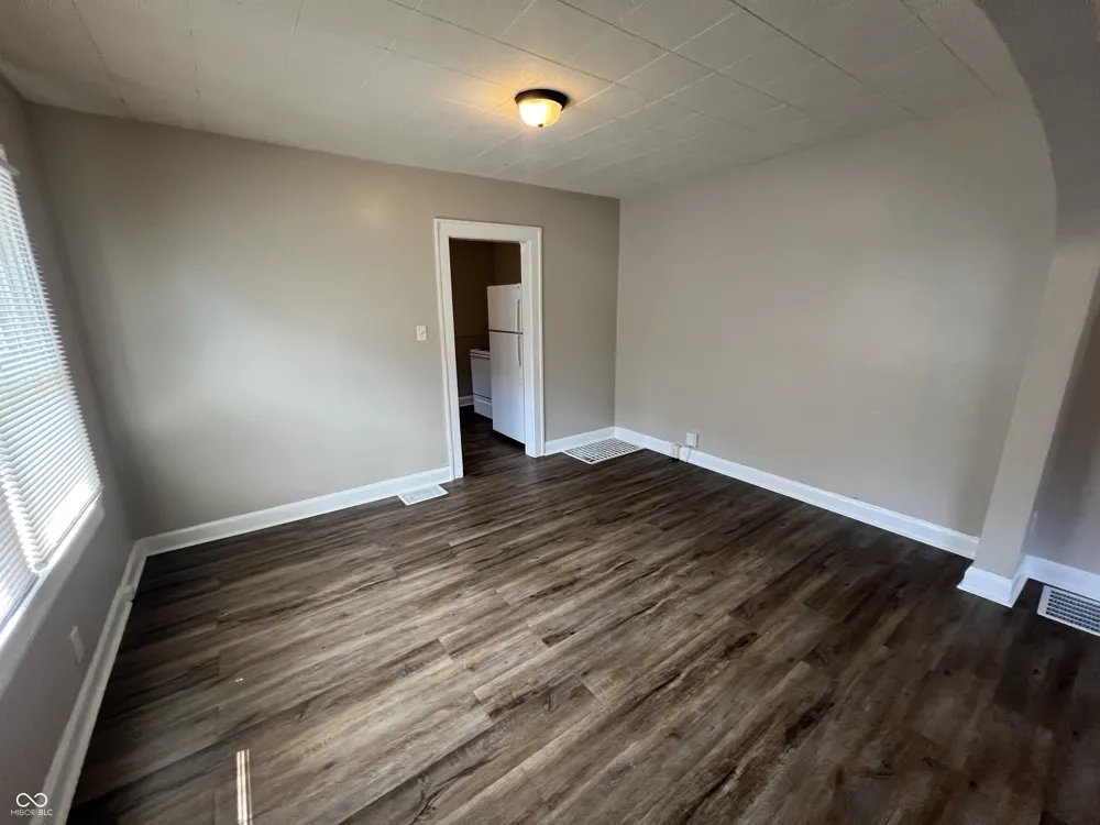 894 Gladstone Avenue Indianapolis, IN 46201