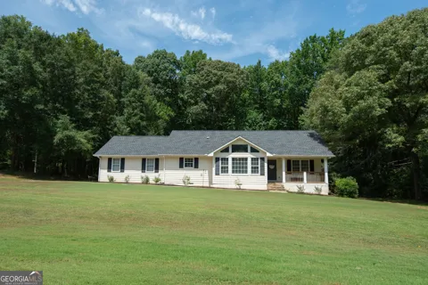60 Carriage Gate DR