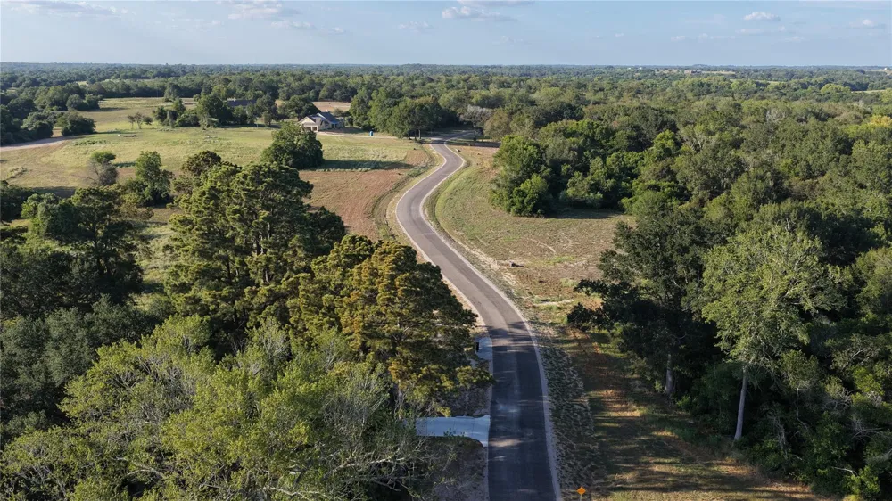 4 Windmill Ridge Brenham, TX 77833