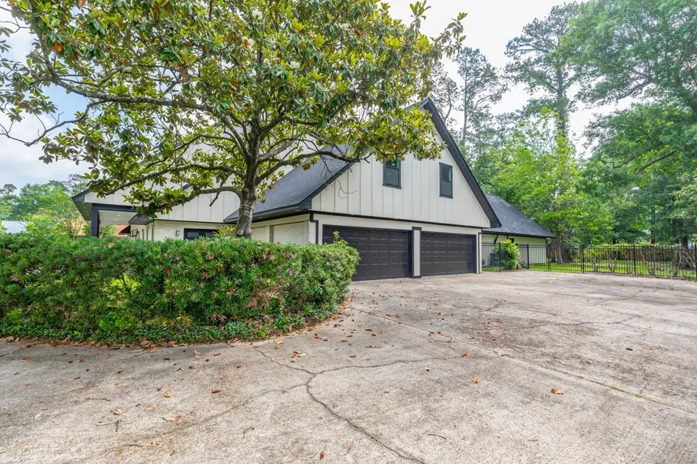 1380 Thomas Road Beaumont, TX 77706