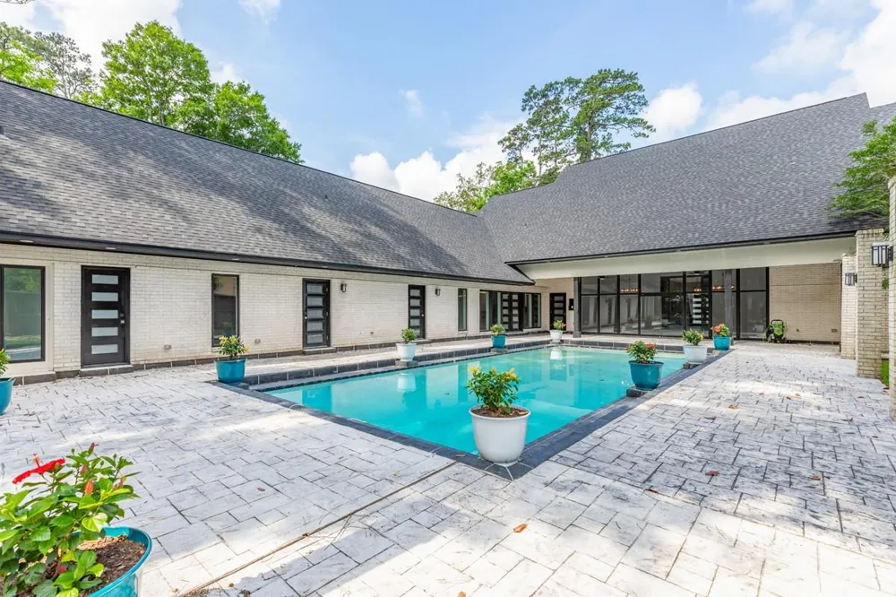 1380 Thomas Road Beaumont, TX 77706