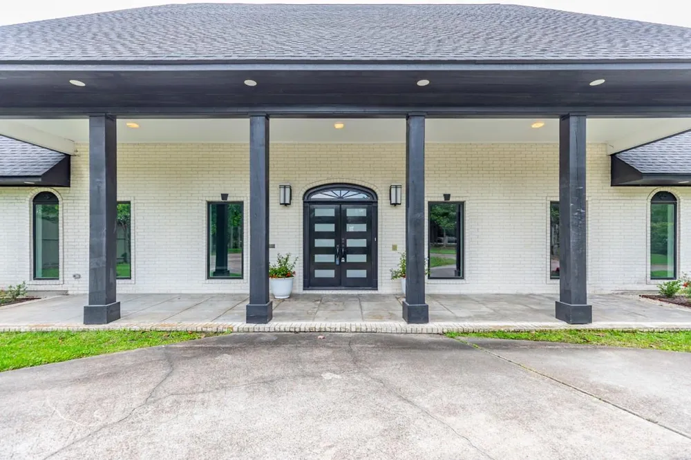 1380 Thomas Road Beaumont, TX 77706