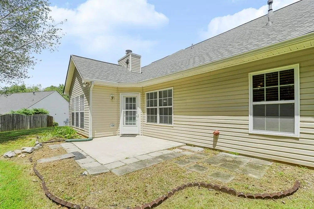 1610 Brisbane Drive Dacula, GA 30019