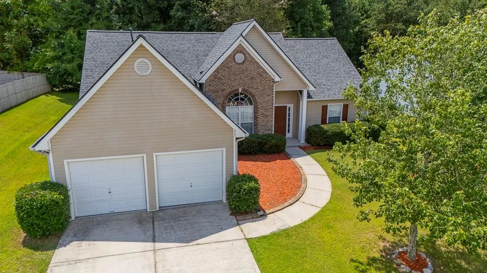 1610 Brisbane Drive Dacula, GA 30019