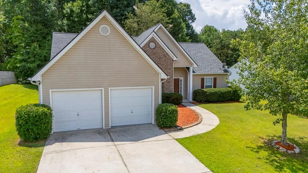 1610 Brisbane Drive Dacula, GA 30019