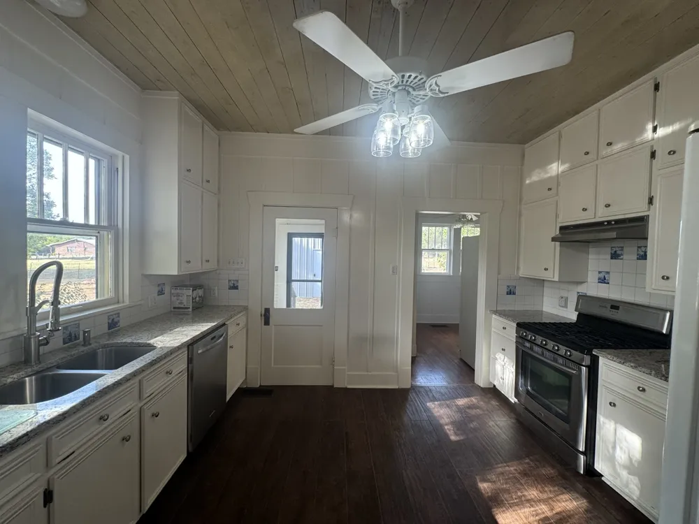 410 E Main Street Wortham, TX 76693