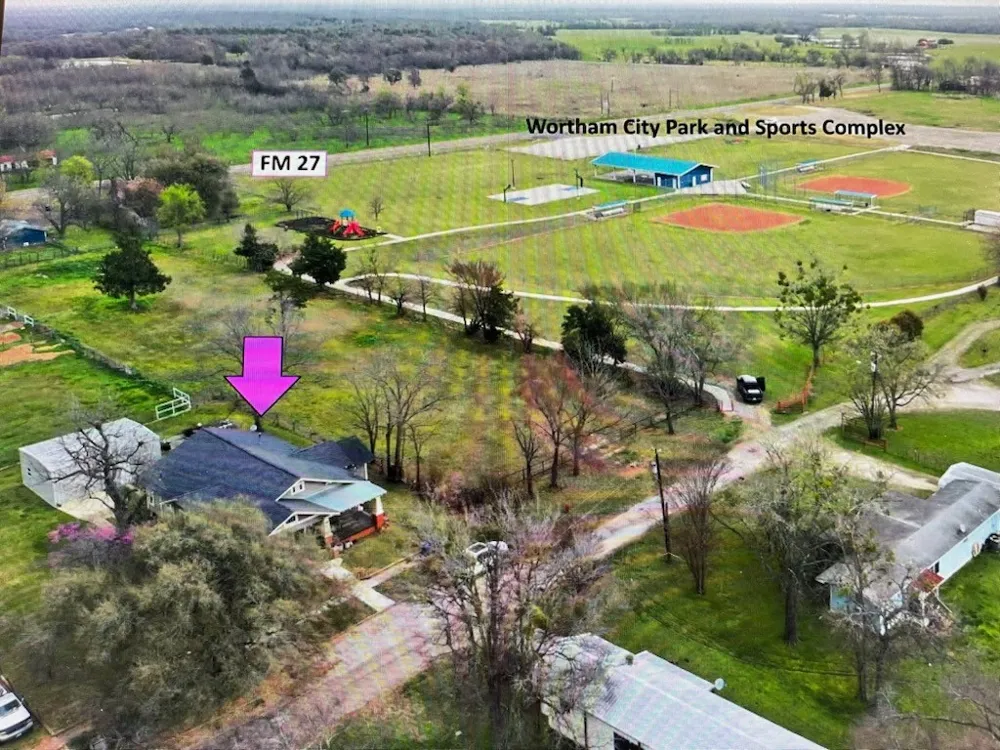 410 E Main Street Wortham, TX 76693