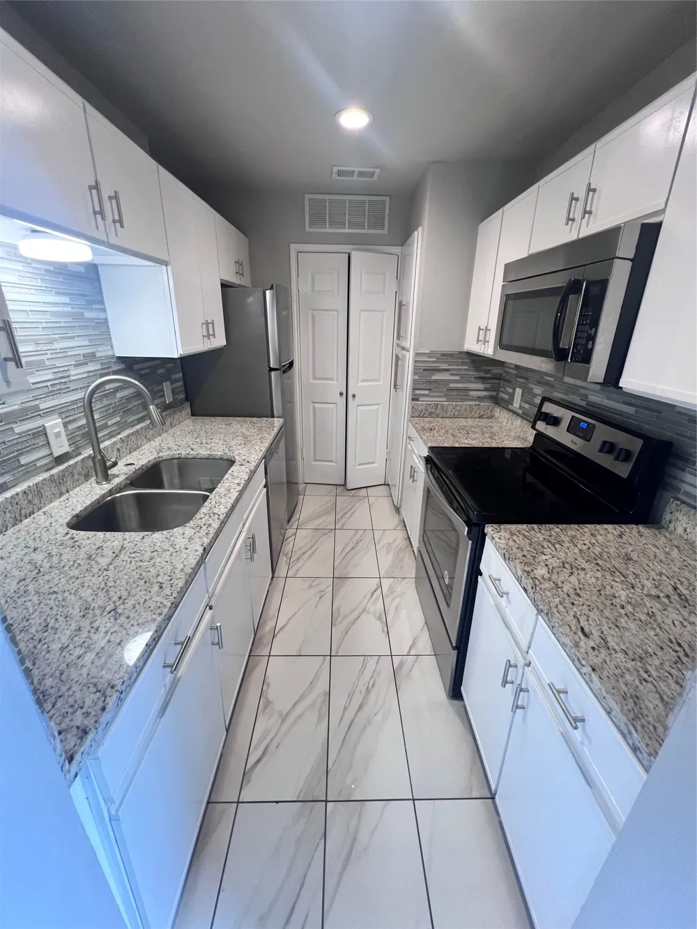 13634 Pyramid Drive Farmers Branch, TX 75234