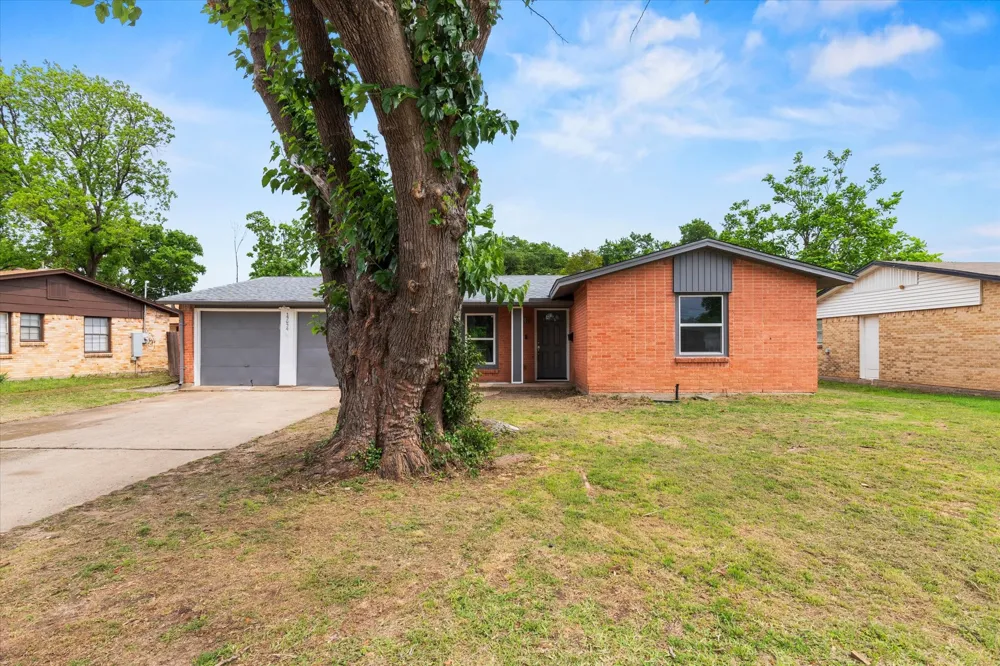 13634 Pyramid Drive Farmers Branch, TX 75234