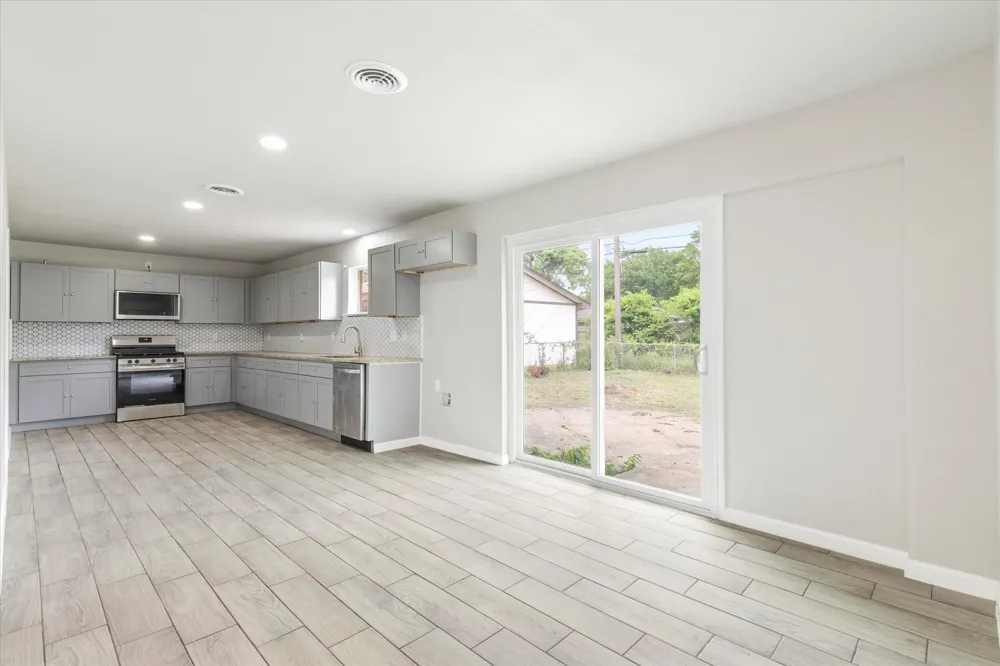 13634 Pyramid Drive Farmers Branch, TX 75234
