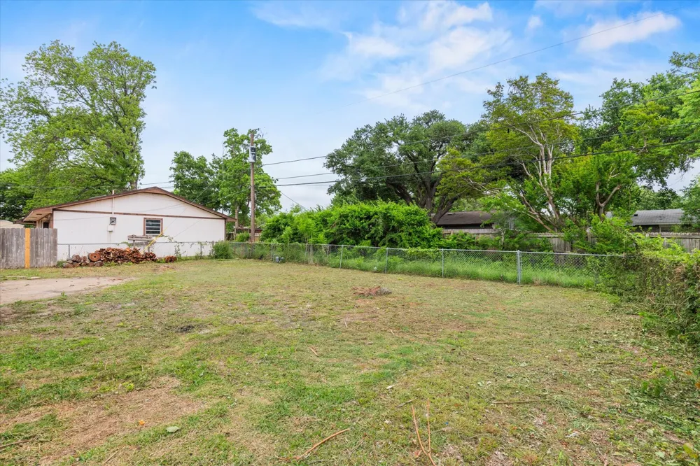 13634 Pyramid Drive Farmers Branch, TX 75234