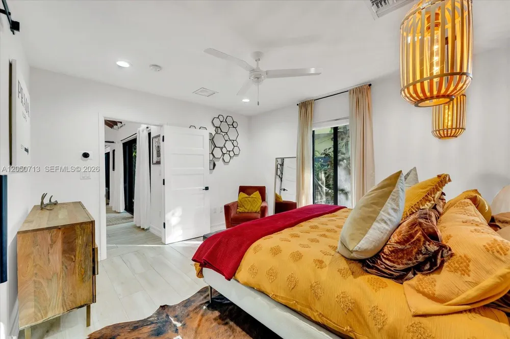 8225 NE 8th Ct Miami, FL 33138