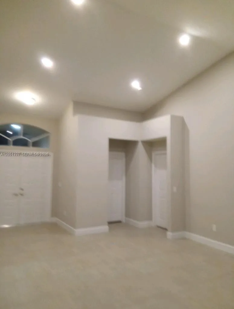 9367 LAKE SERENA Boca Raton, FL 33496