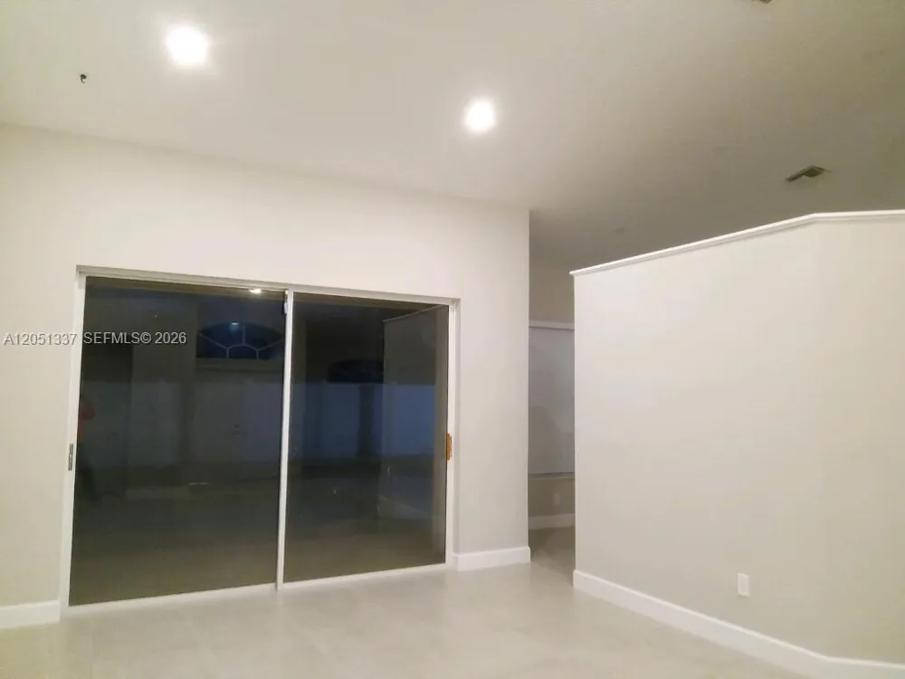 9367 LAKE SERENA Boca Raton, FL 33496