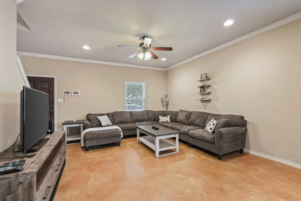 3409 Cullen Trail College Station, TX 77845