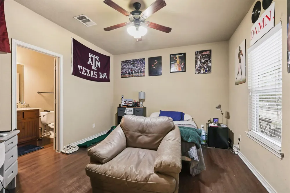3409 Cullen Trail College Station, TX 77845
