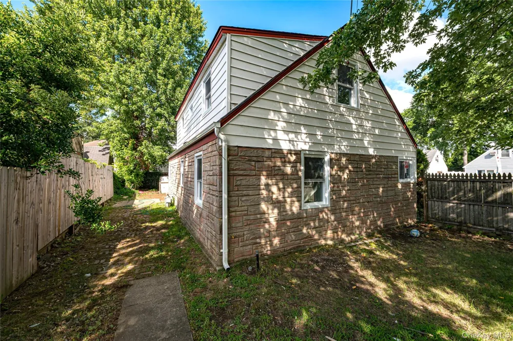 2528 Marshall Avenue Bellmore, NY 11710