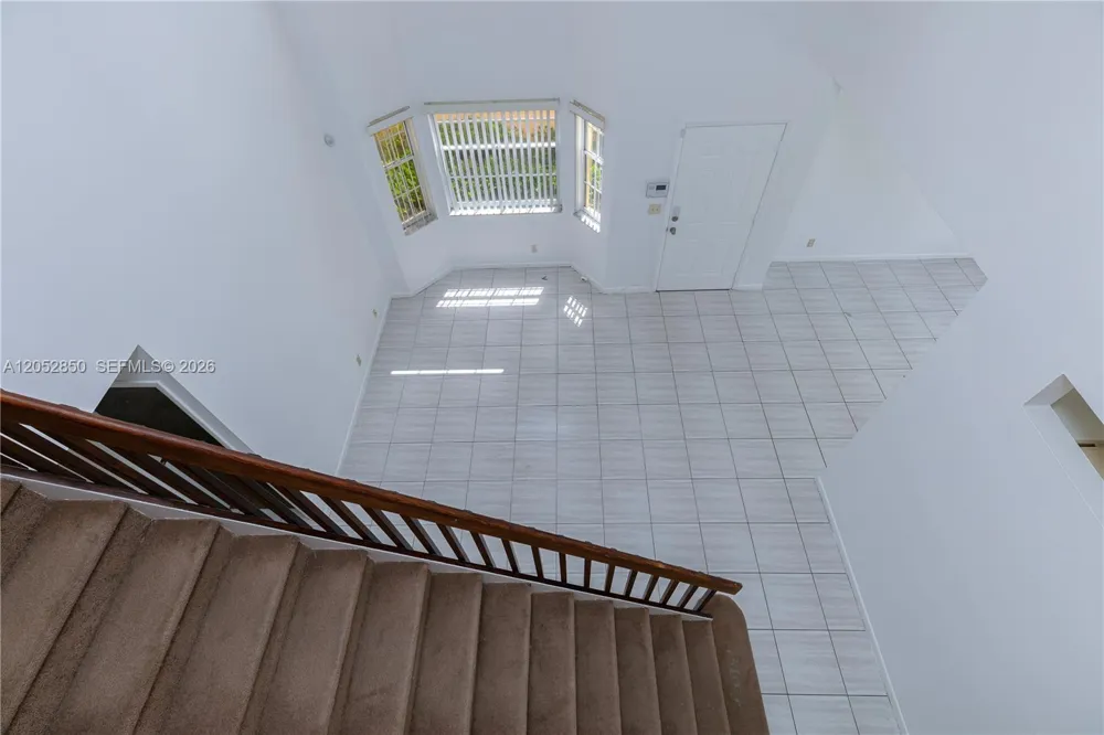 2592 W Saratoga Dr Cooper City, FL 33026