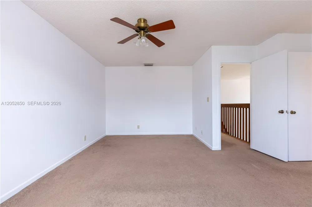 2592 W Saratoga Dr Cooper City, FL 33026
