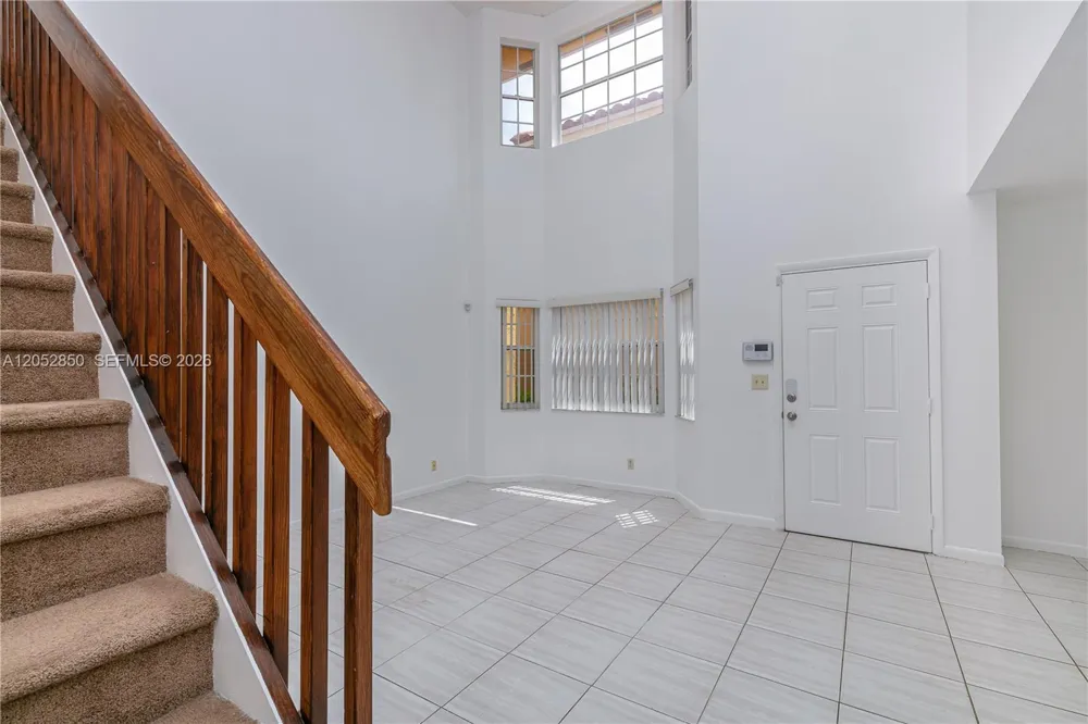 2592 W Saratoga Dr Cooper City, FL 33026