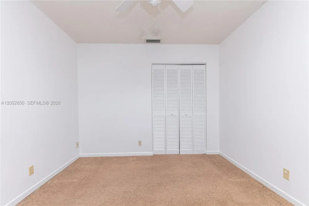 2592 W Saratoga Dr Cooper City, FL 33026