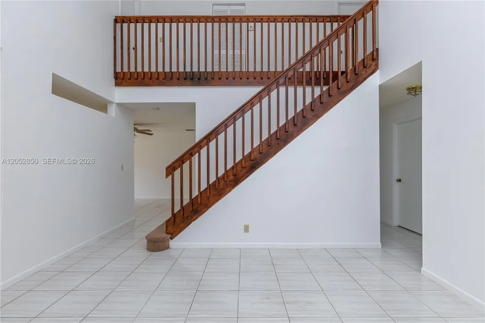 2592 W Saratoga Dr Cooper City, FL 33026