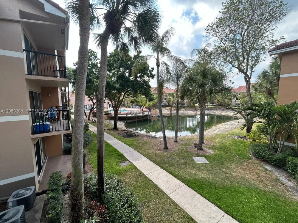 8851 Wiles Rd #208 Coral Springs, FL 33067