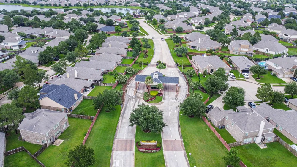 19503 Hayden Grove Drive Cypress, TX 77433