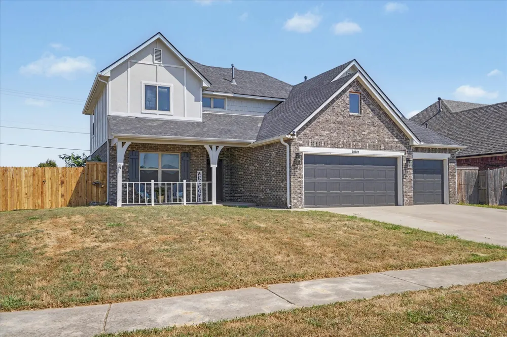 20507 E 31st Place S Broken Arrow, OK 74014