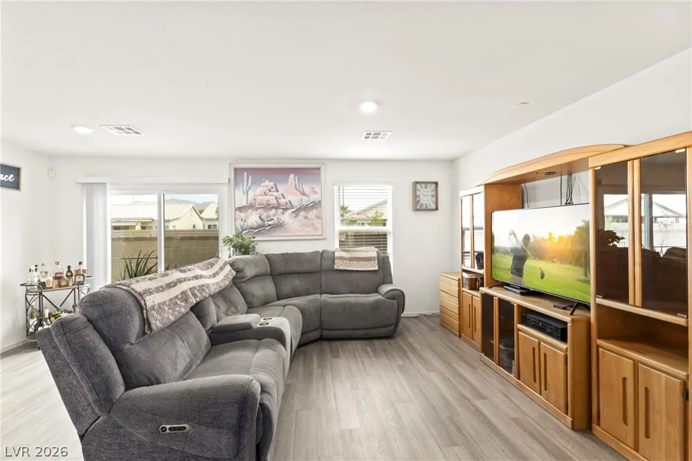 2554 Petunia Garden Avenue North Las Vegas, NV 89081