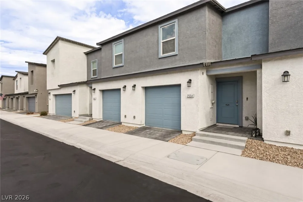 2554 Petunia Garden Avenue North Las Vegas, NV 89081