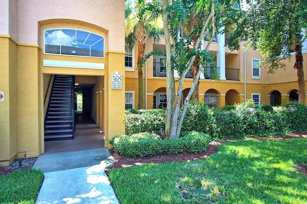 3615 CONROY ROAD #612 Orlando, FL 32839
