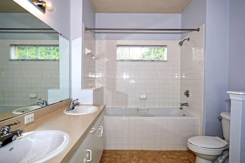 3615 CONROY ROAD #612 Orlando, FL 32839