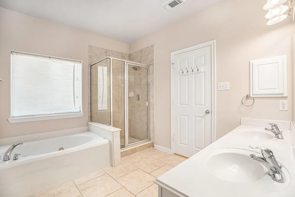 2517 Flycatcher Cove Drive League City, TX 77573