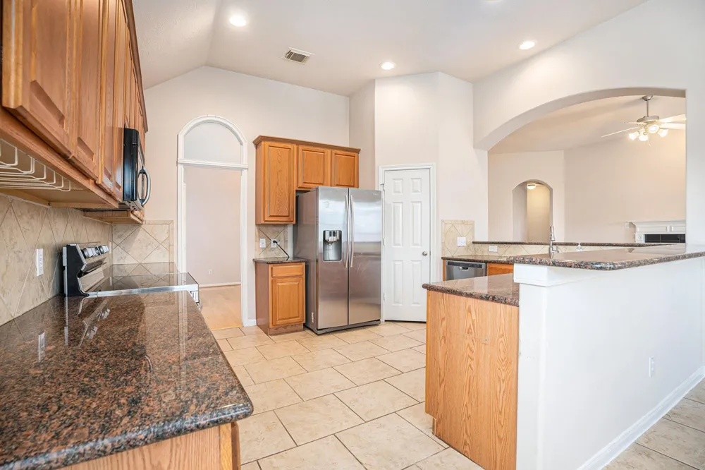 2517 Flycatcher Cove Drive League City, TX 77573