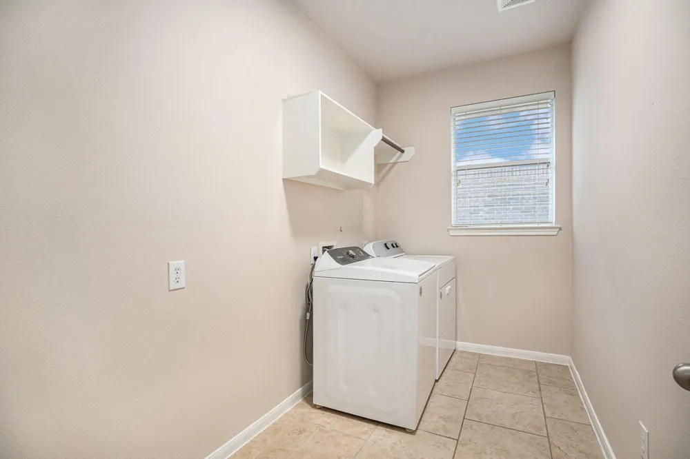 2517 Flycatcher Cove Drive League City, TX 77573