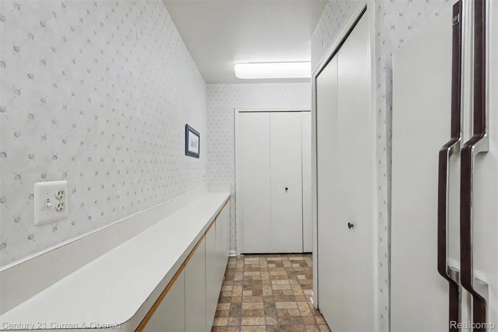 1 Cornell Court Dearborn City, MI 48124