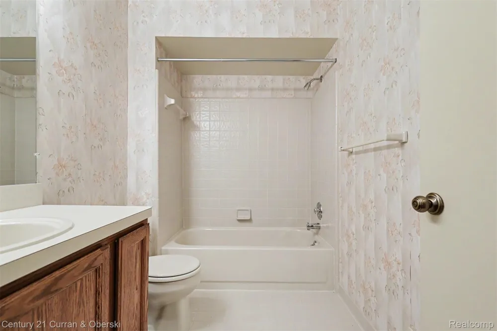 1 Cornell Court Dearborn City, MI 48124