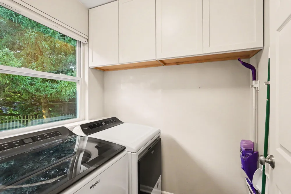 2963 Valley Glenn Circle Kalamazoo Charter Township, MI 49004