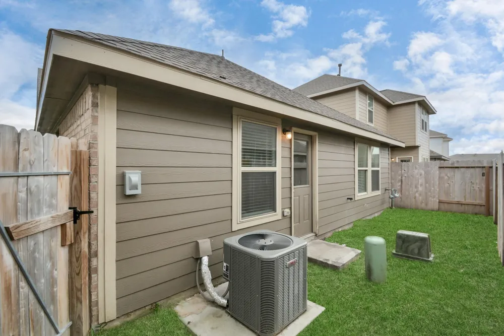 15826 Menlow Bend Drive Humble, TX 77396