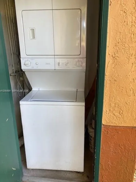 10765 Cleary Blvd #103 Plantation, FL 33324