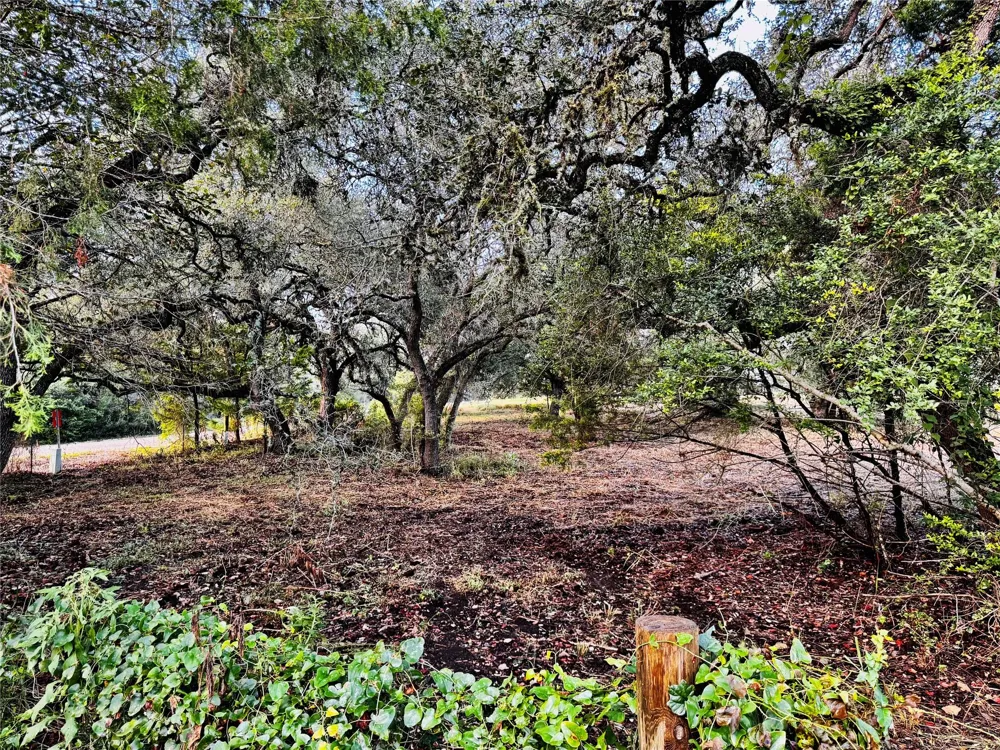 6300 Sand Rock Rutersville, TX 78945