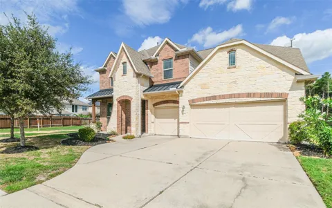 5922 Northcrest Village Way