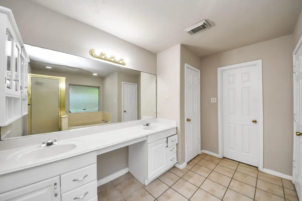 3211 Carmel Valley Drive Missouri City, TX 77459