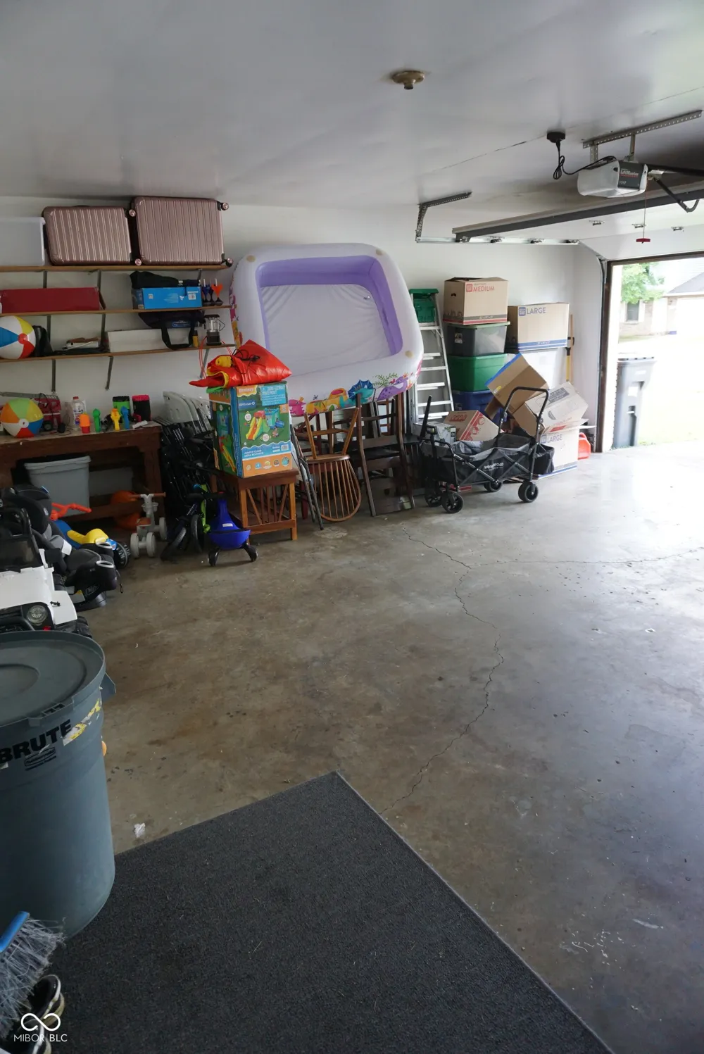 700 S Westwood Drive Bloomington, IN 47403