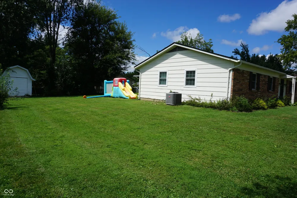 700 S Westwood Drive Bloomington, IN 47403