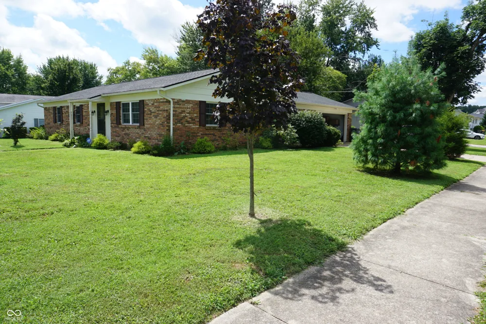 700 S Westwood Drive Bloomington, IN 47403