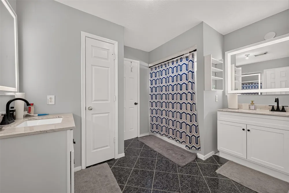 11930 Matagorda Lane Sugar Land, TX 77498